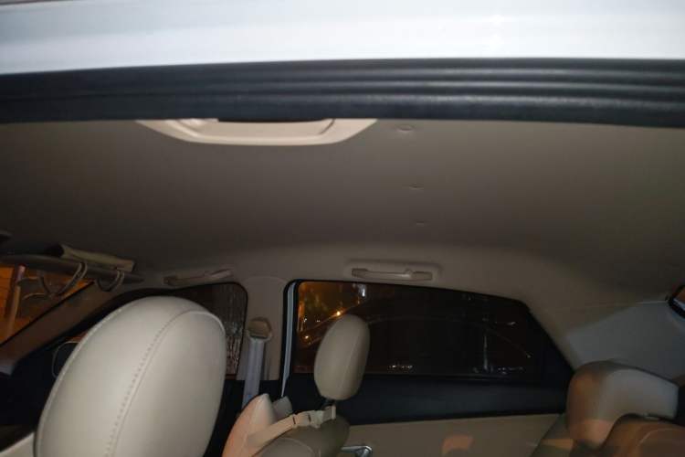 Used Chery Fengyun 2 2015 1.5L Manual New Edition Headliner