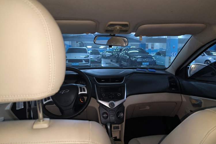 Used Chery Fengyun 2 2015 1.5L Manual New Edition Headliner