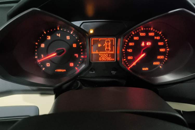 Used Chery Fengyun 2 2015 1.5L Manual New Edition Instrument Cluster
