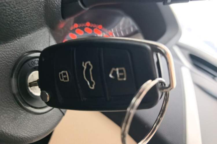 Used Chery Fengyun 2 2015 1.5L Manual New Edition Interior 1