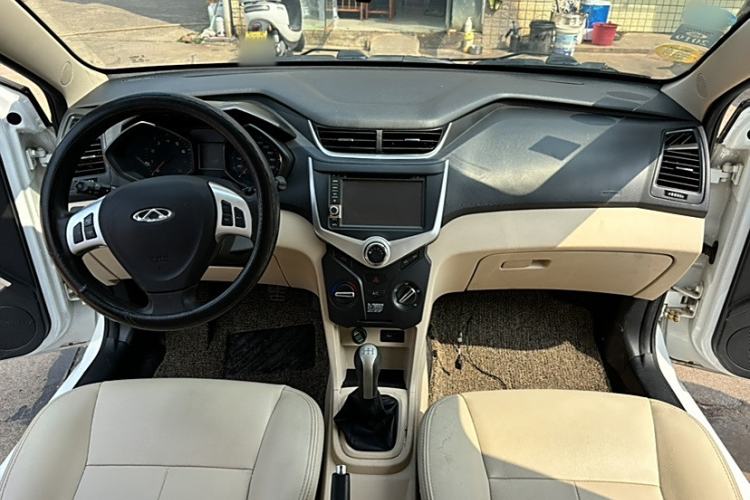 Used Chery Fengyun 2 2015 1.5L Manual New Edition Interior 1