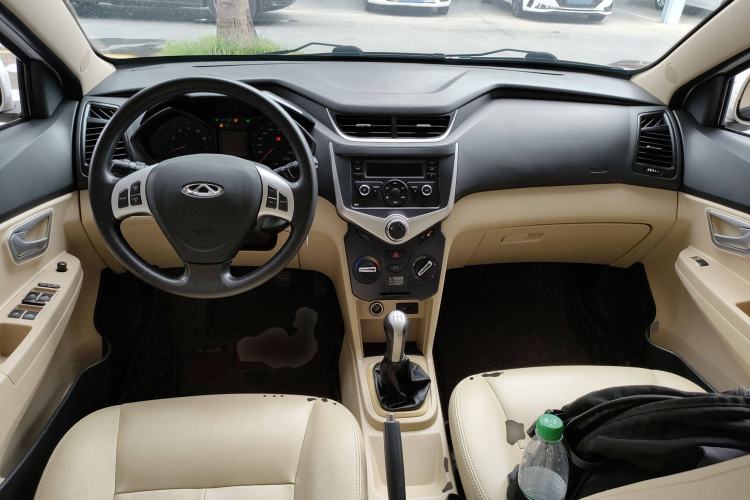 Used Chery Fengyun 2 2015 1.5L Manual New Edition Interior 2