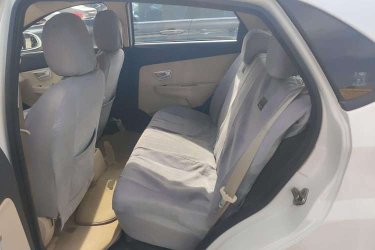 Used Chery Fengyun 2 2015 1.5L Manual New Edition Interior 2