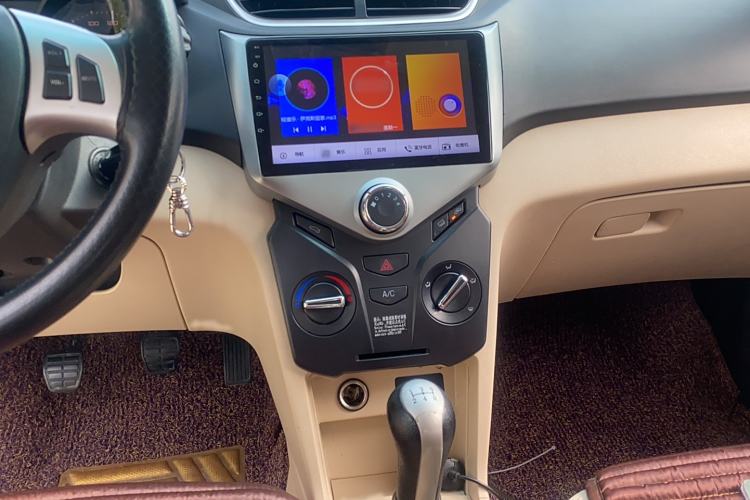 Used Chery Fengyun 2 2015 1.5L Manual New Edition Interior 3