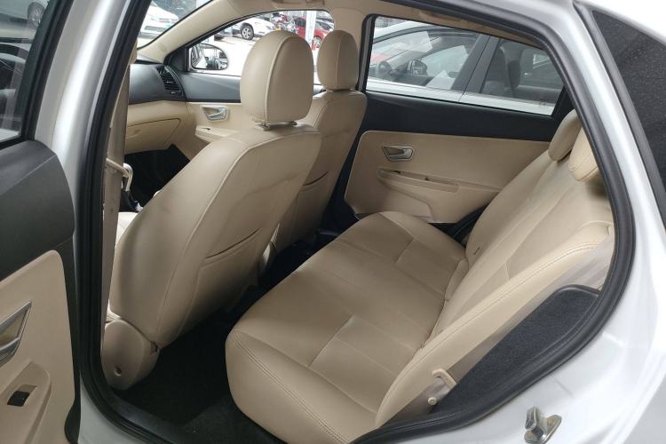 Used Chery Fengyun 2 2015 1.5L Manual New Edition Interior 4