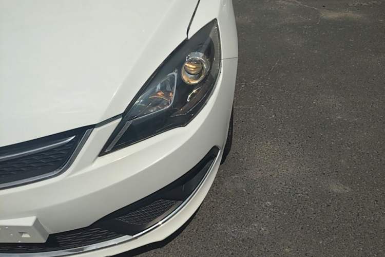 Used Chery Fengyun 2 2015 1.5L Manual New Edition Left Front Headlight