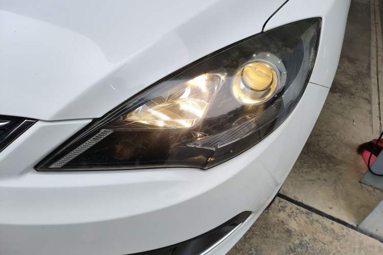 Used Chery Fengyun 2 2015 1.5L Manual New Edition Left Front Headlight