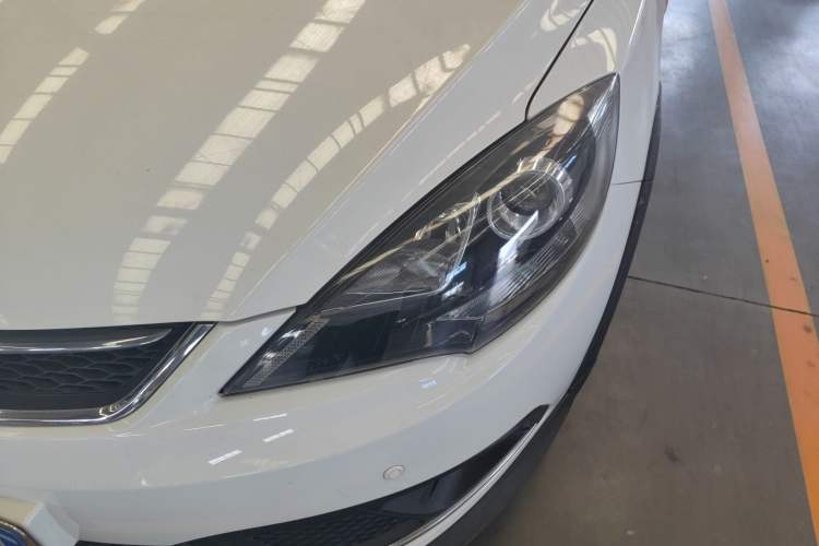 Used Chery Fengyun 2 2015 1.5L Manual New Edition Left Front Headlight