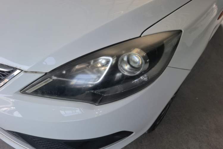 Used Chery Fengyun 2 2015 1.5L Manual New Edition Left Front Headlight