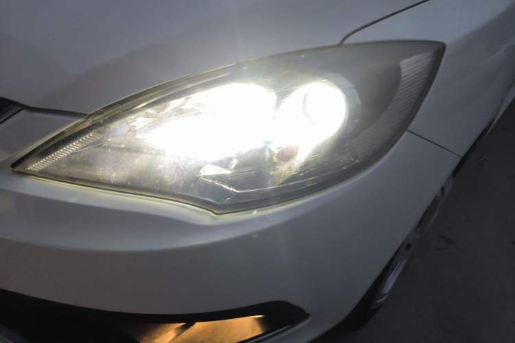 Used Chery Fengyun 2 2015 1.5L Manual New Edition Left Front Headlight