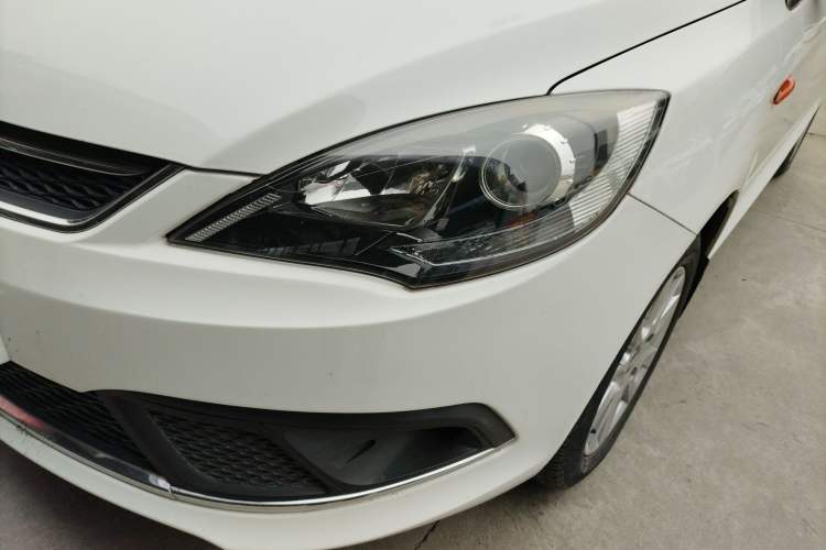 Used Chery Fengyun 2 2015 1.5L Manual New Edition Left Front Headlight