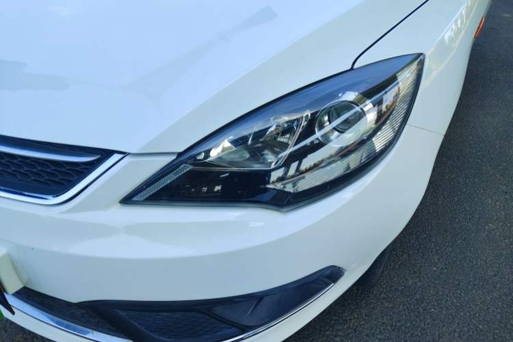 Used Chery Fengyun 2 2015 1.5L Manual New Edition Left Front Headlight