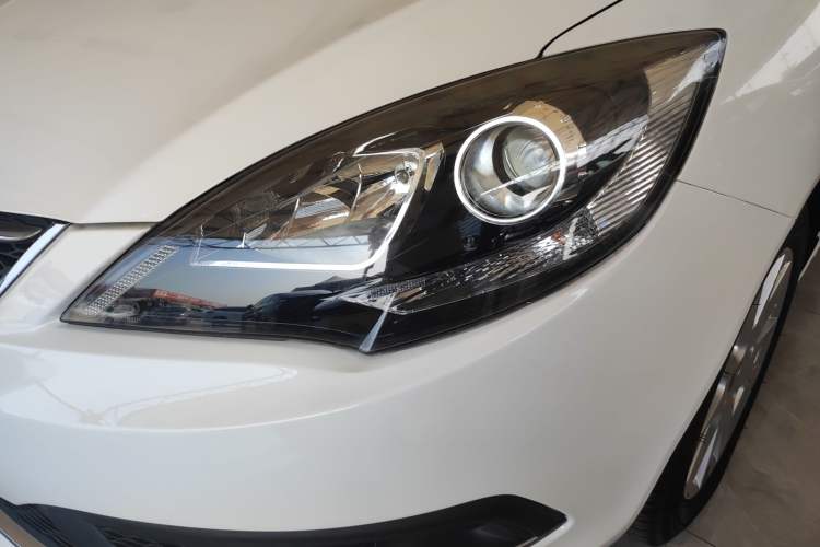 Used Chery Fengyun 2 2015 1.5L Manual New Edition Left Front Headlight