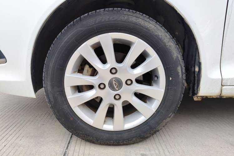 Used Chery Fengyun 2 2015 1.5L Manual New Edition Left Front Wheel Hub