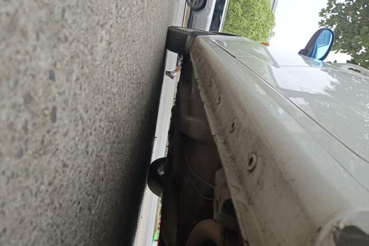 Used Chery Fengyun 2 2015 1.5L Manual New Edition Left Side Sill
