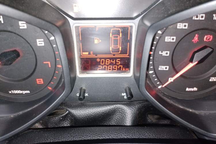 Used Chery Fengyun 2 2015 1.5L Manual New Edition Odometer Close Up
