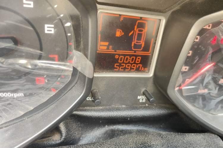 Used Chery Fengyun 2 2015 1.5L Manual New Edition Odometer Close Up
