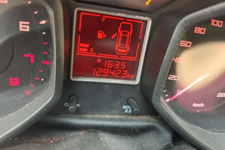 Used Chery Fengyun 2 2015 1.5L Manual New Edition Odometer Close Up