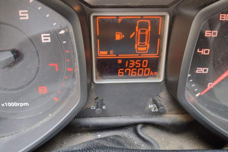 Used Chery Fengyun 2 2015 1.5L Manual New Edition Odometer Close Up