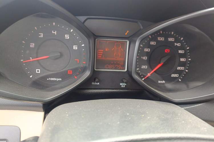 Used Chery Fengyun 2 2015 1.5L Manual New Edition Odometer Close Up