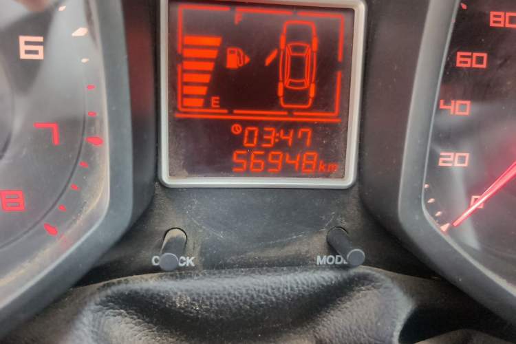 Used Chery Fengyun 2 2015 1.5L Manual New Edition Odometer Close Up