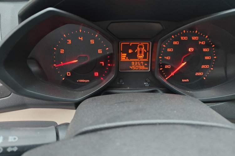 Used Chery Fengyun 2 2015 1.5L Manual New Edition Odometer Close Up
