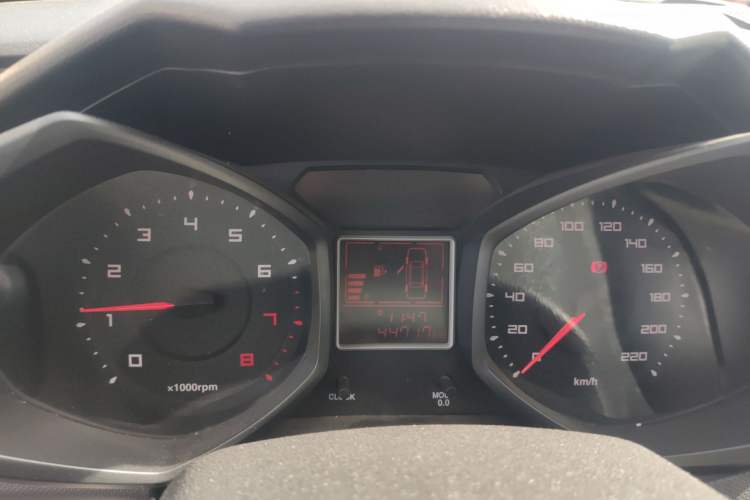 Used Chery Fengyun 2 2015 1.5L Manual New Edition Odometer Close Up