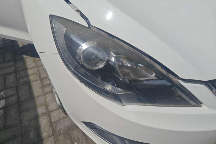 Used Chery Fengyun 2 2015 1.5L Manual New Edition Right Front Headlight