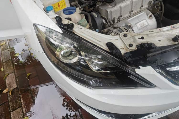 Used Chery Fengyun 2 2015 1.5L Manual New Edition Right Front Headlight