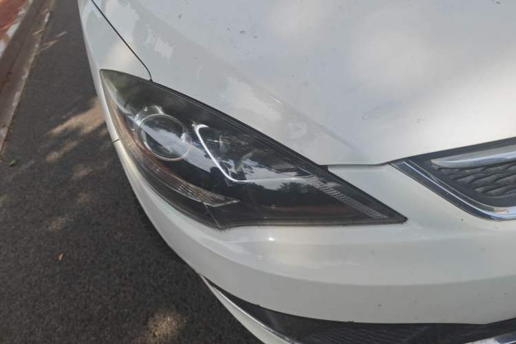 Used Chery Fengyun 2 2015 1.5L Manual New Edition Right Front Headlight