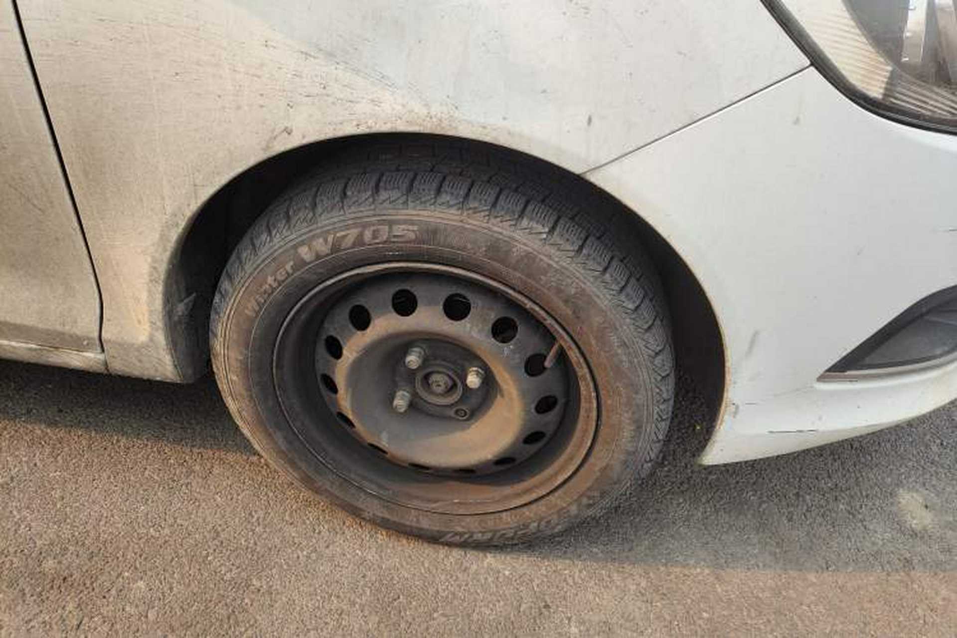 Used Chery Fengyun 2 2015 1.5L Manual New Edition Right Front Wheel Hub