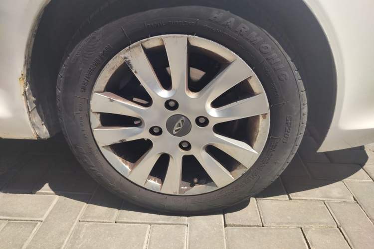 Used Chery Fengyun 2 2015 1.5L Manual New Edition Right Front Wheel Hub