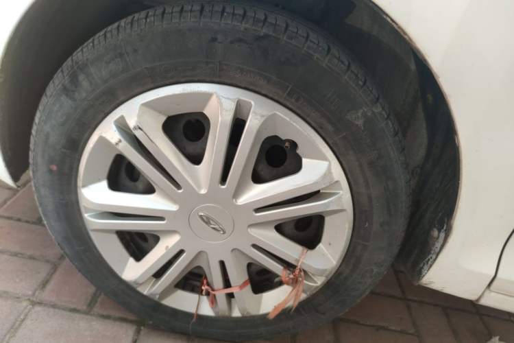 Used Chery Fengyun 2 2015 1.5L Manual New Edition Right Front Wheel Hub