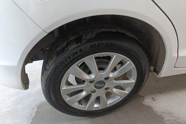 Used Chery Fengyun 2 2015 1.5L Manual New Edition Right Rear Wheel Hub