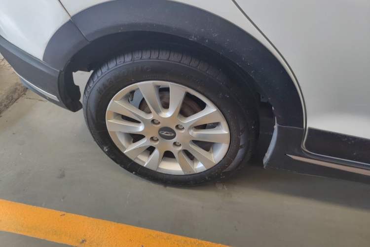 Used Chery Fengyun 2 2015 1.5L Manual New Edition Right Rear Wheel Hub