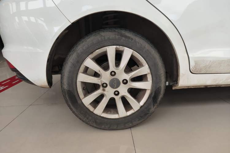 Used Chery Fengyun 2 2015 1.5L Manual New Edition Right Rear Wheel Hub