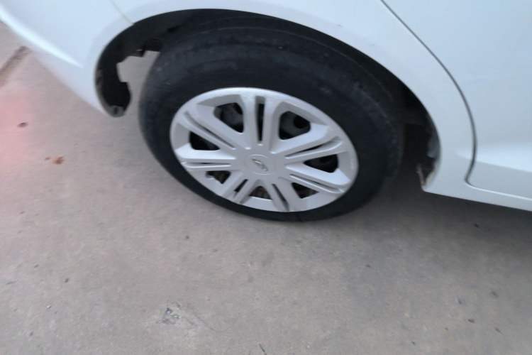 Used Chery Fengyun 2 2015 1.5L Manual New Edition Right Rear Wheel Hub
