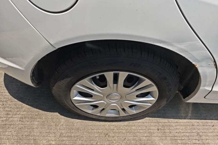 Used Chery Fengyun 2 2015 1.5L Manual New Edition Right Rear Wheel Hub