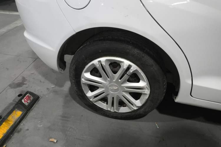 Used Chery Fengyun 2 2015 1.5L Manual New Edition Right Rear Wheel Hub