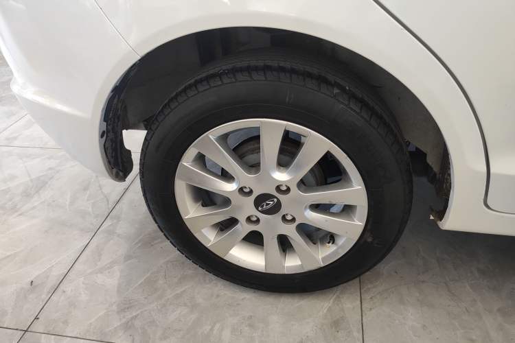 Used Chery Fengyun 2 2015 1.5L Manual New Edition Right Rear Wheel Hub