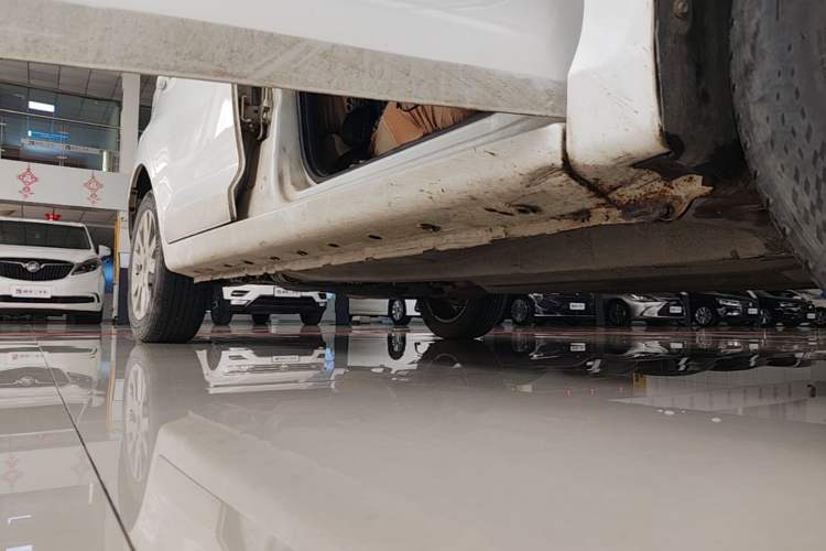 Used Chery Fengyun 2 2015 1.5L Manual New Edition Right Side Sill
