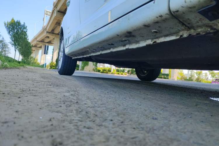 Used Chery Fengyun 2 2015 1.5L Manual New Edition Right Side Sill