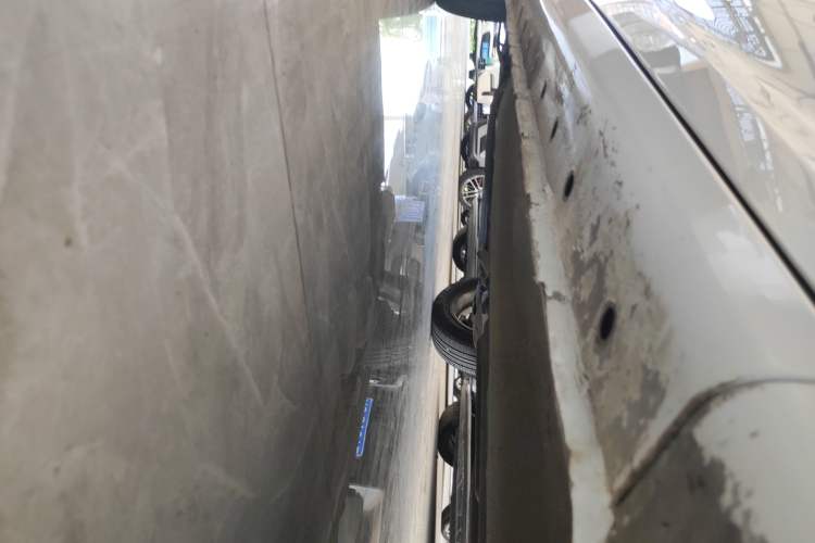 Used Chery Fengyun 2 2015 1.5L Manual New Edition Right Side Sill