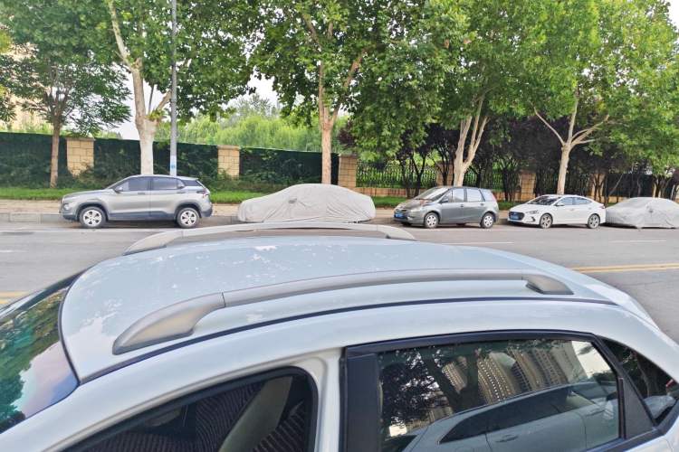Used Chery Fengyun 2 2015 1.5L Manual New Edition Roof