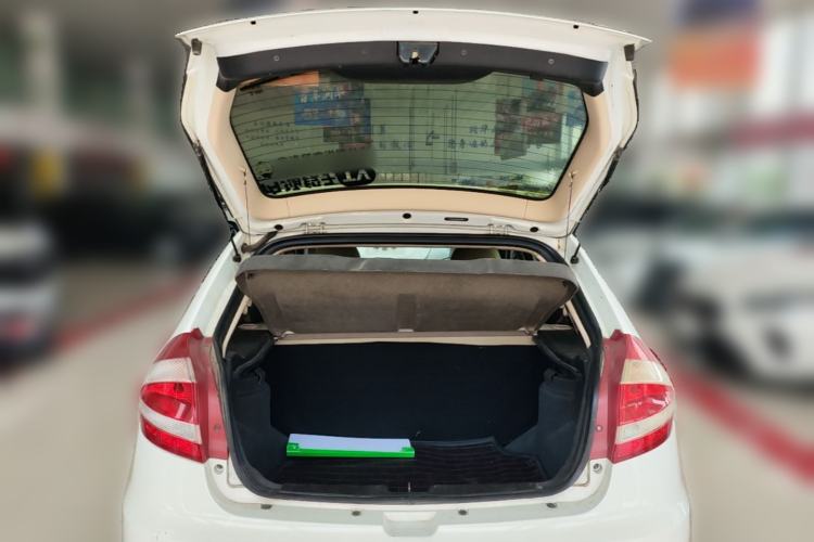 Used Chery Fengyun 2 2015 1.5L Manual New Edition Trunk
