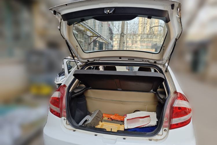 Used Chery Fengyun 2 2015 1.5L Manual New Edition Trunk