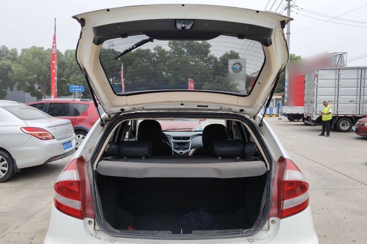 Used Chery Fengyun 2 2015 1.5L Manual New Edition Trunk