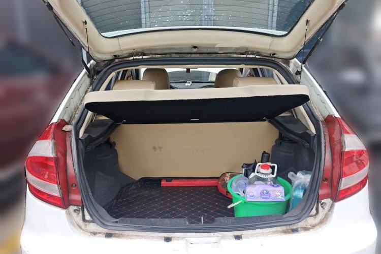 Used Chery Fengyun 2 2015 1.5L Manual New Edition Trunk