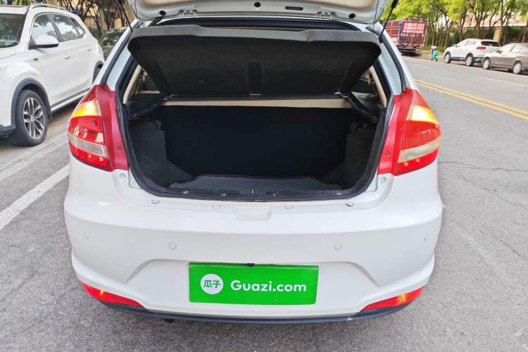 Used Chery Fengyun 2 2015 1.5L Manual New Edition Trunk
