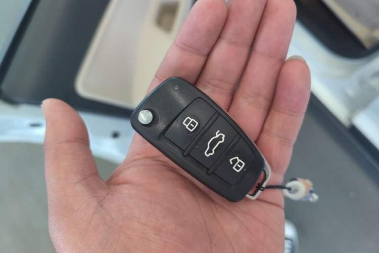 Used Chery Fengyun 2 2015 1.5L Manual New Edition Vehicle Key
